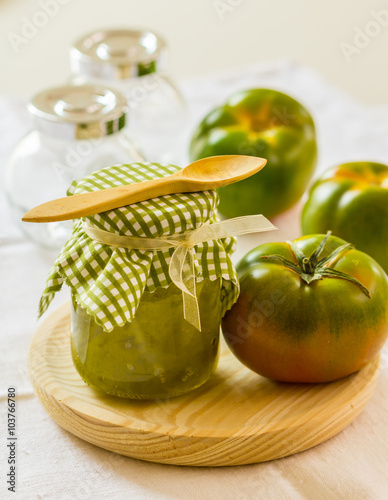 Green tomato chutney