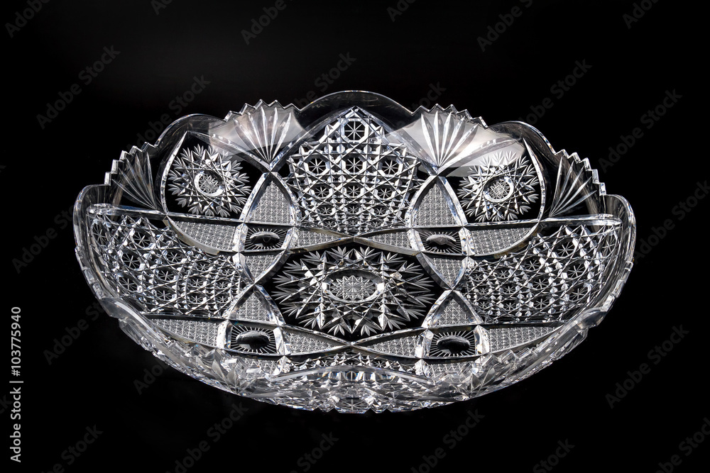 Fototapeta premium Crystal dish on a black