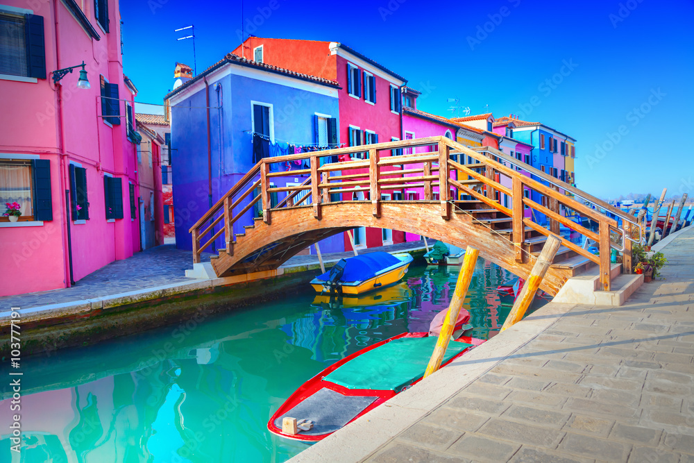 Fototapeta premium Colorful houses in Burano, Venice, Italy