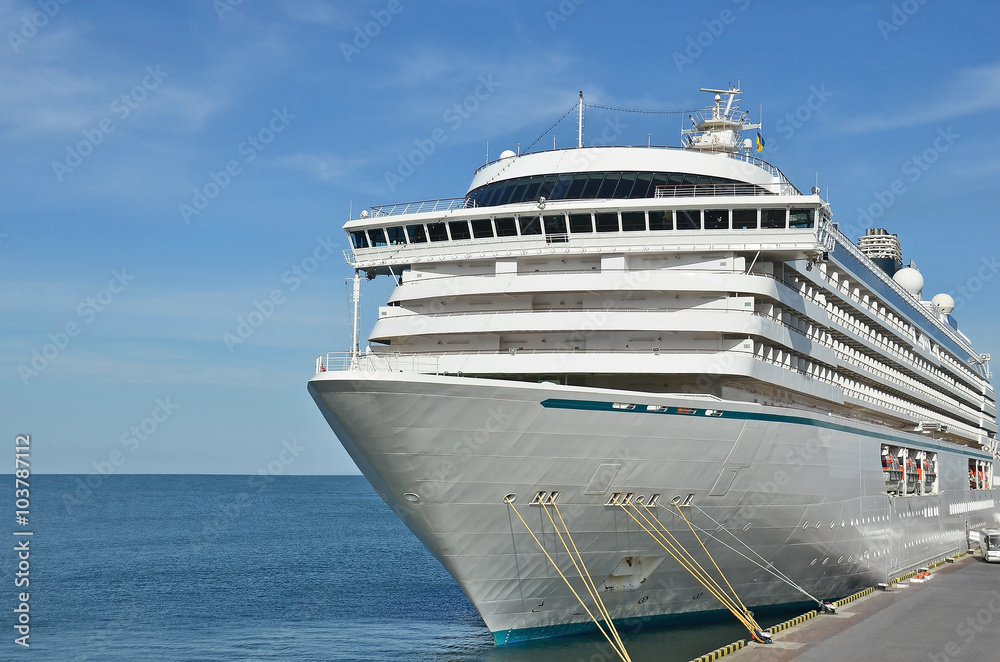 Cruise travel ship Cruise travel ship