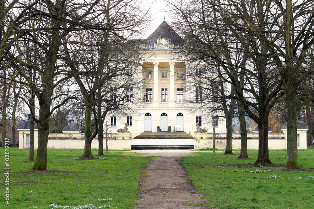 Schloss Monaise II