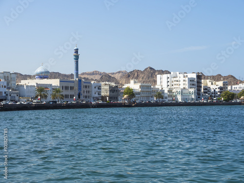 Blick von der Cornische auf die Matrah-Moschee, Al Bahiri Road, . Stadtteil Mutrah, Matrah, Muscat, Maskat, Oman, Sultanat Oman, Arabische Halbinse