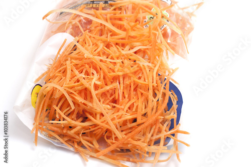 carote alla julienne pronte