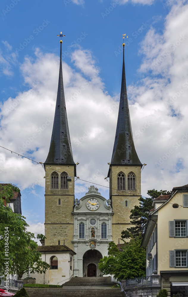 Obraz premium Church of St. Leodegar, Lucerne