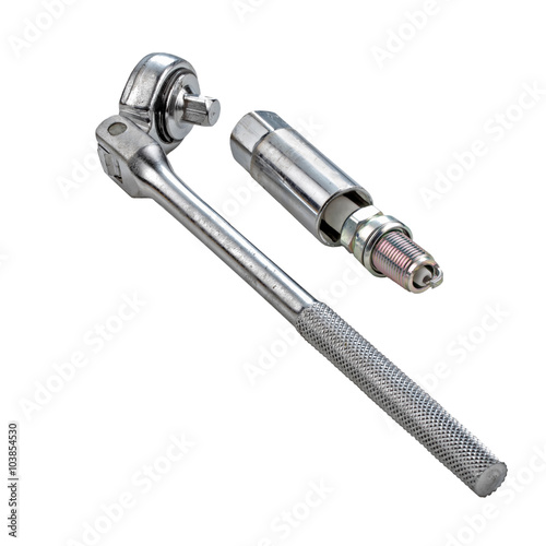 Spark plug and ratchet