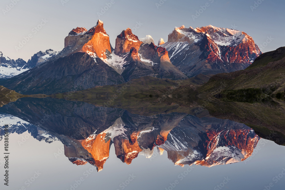 Majestic mountain landscape. Reflection of mountains in the lake. National Park Torres del Paine, Chile. - obrazy, fototapety, plakaty 