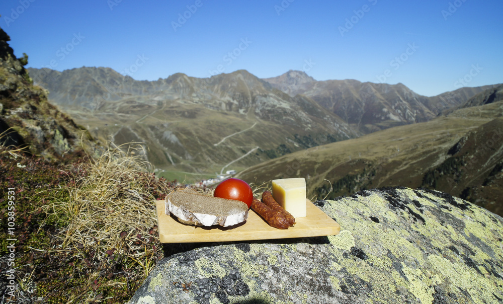 Brotzeit am Berg
