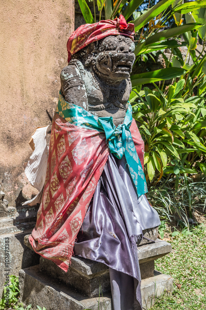 Balinese Hindu statues in Ubud Palace, Gianyar, Bali Balinese Hindu statues in Ubud Palace, Gianyar, Bali