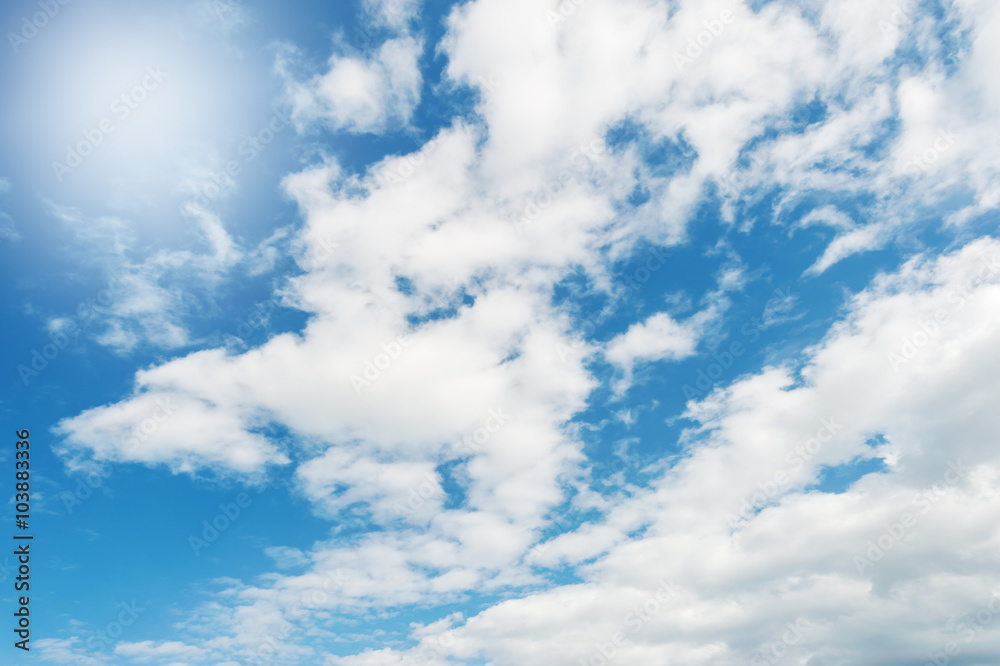 Naklejka premium Sky with white cloud