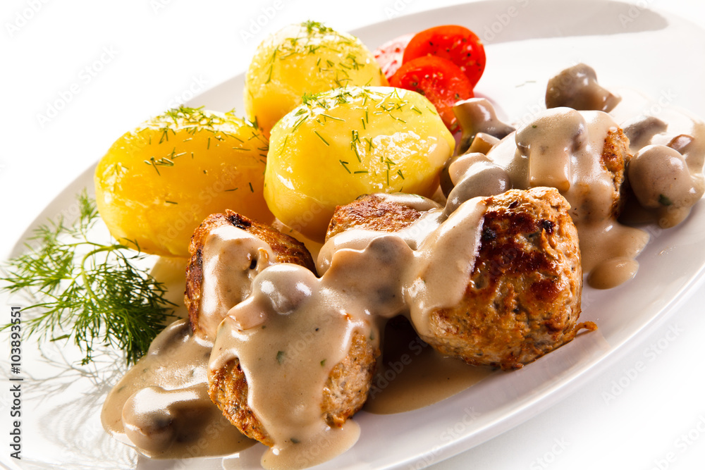 Roasted meatballs, mashed potatoes and vegetables Roasted meatballs, mashed potatoes and vegetables