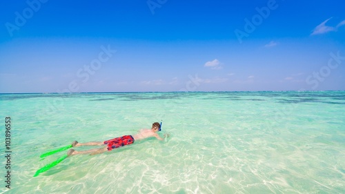 Fototapeta Naklejka Na Ścianę i Meble -  Maldives, man snorkeling