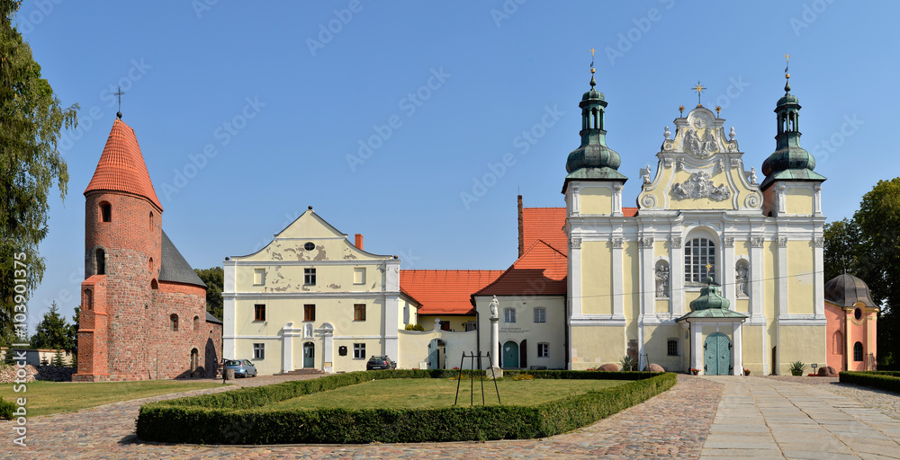 Kościół Świętej Trójcy i Najświętszej Marii Panny oraz Rotunda św. Prokopa, Strzelno, Polska