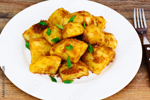 Potatoes with Curry and Breadcrumbs, Garnish