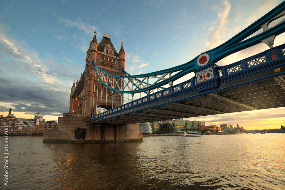 Obraz premium Tower Bridge à Londres