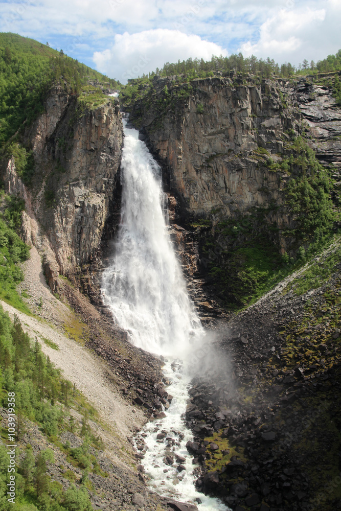 Lindalfallen, Amotan valley, Norway