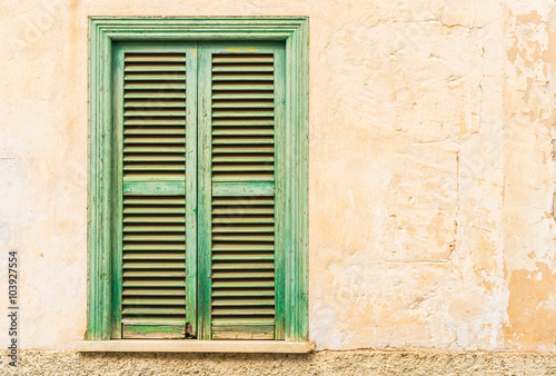 Altes Fenster Holz Fensterläden Grün Verwittert