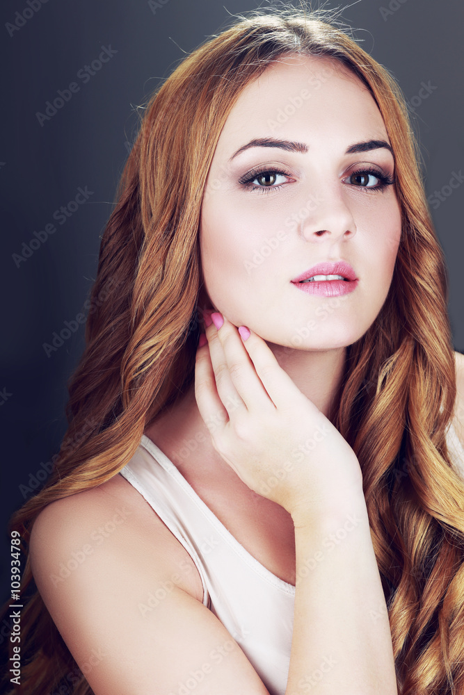Fototapeta premium blond woman profile