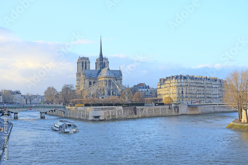 Paris, France, February 8, 2016: Notre Dame de Paris, one of the Paris simbols © Dmitry Vereshchagin