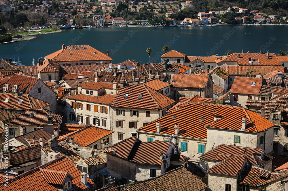 Obraz premium View from the mountains to the town of Kotor, Montenegro