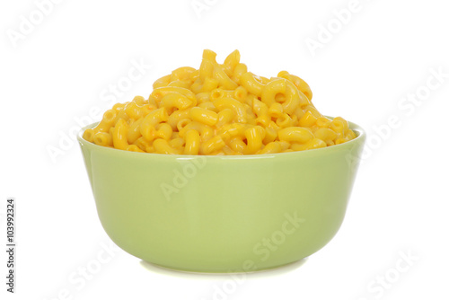 macaroni and cheese in green bowl
