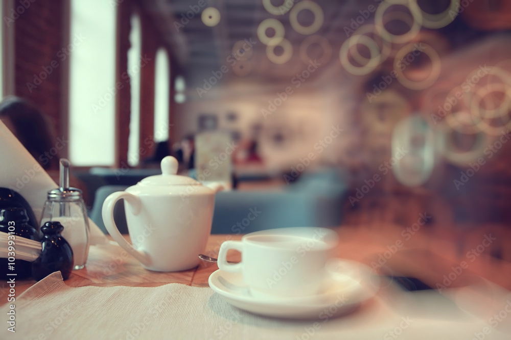 Obraz premium Breakfast tea in a cafe