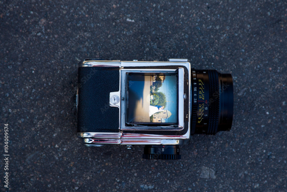 Medium format camera