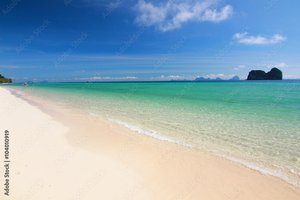 The paradise island in Trang Province , Thailand The paradise island in Trang Province , Thailand