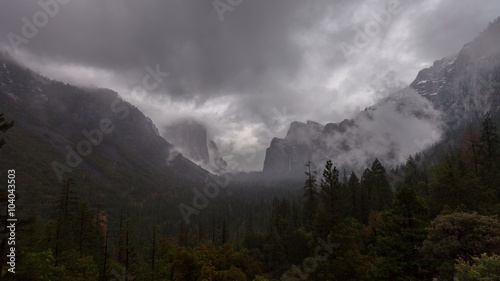 Yosemite Valley Rain - Time lapse of snow and rain clouds rolling over Yosemite Valley.