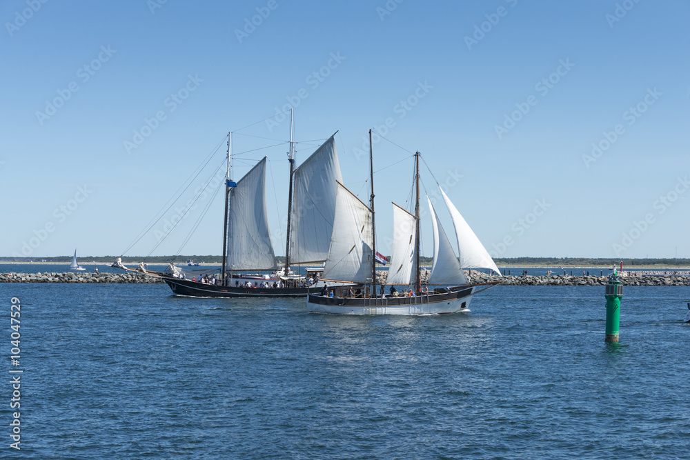 Warnemünde, Hanse Sail, Segelschiffe auf dem Seekanal