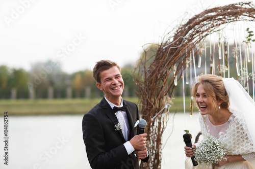  creative stylish wedding ceremony elegant blonde bride and groo photo