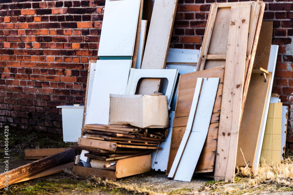 Obraz premium Sperrmüllentsorgung Holz