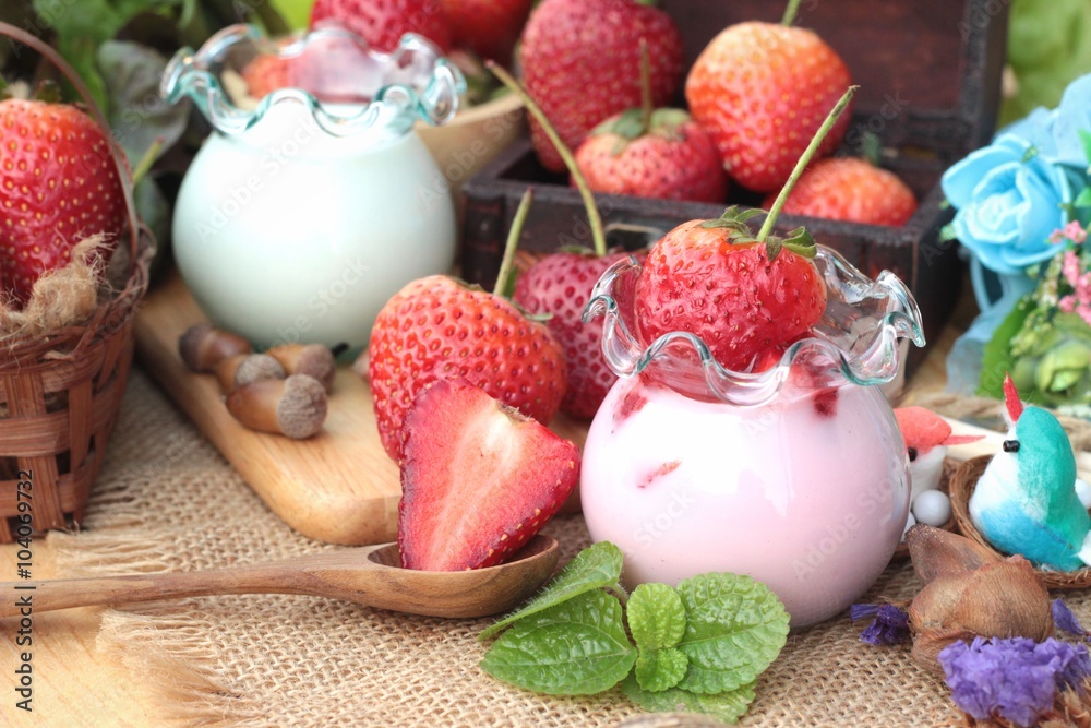 Fresh strawberries red and yogurt at delicious. Fresh strawberries red and yogurt at delicious.