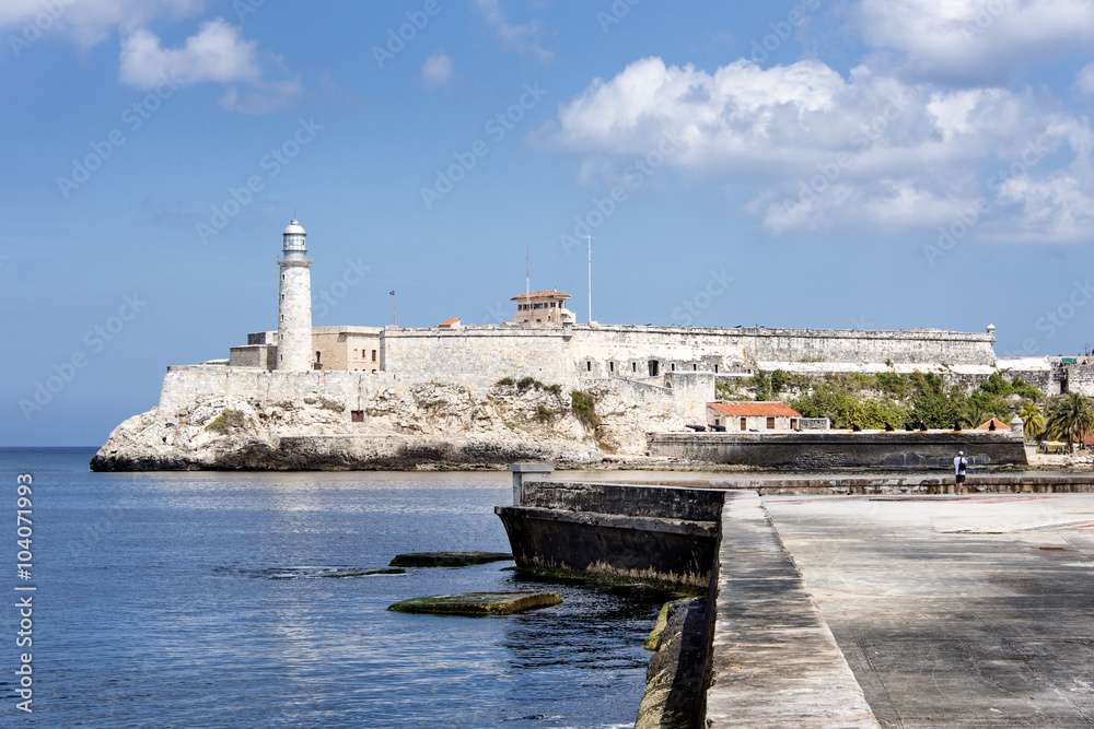 Kuba, Havanna, Malecon: Panorama Blick auf Castillo de los Tres Reyes del Morro Havanna im Zentrum der kubanischen Hauptstadt