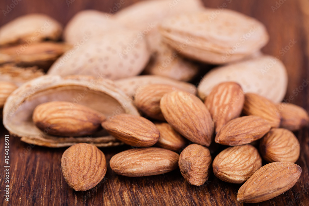 almond almond