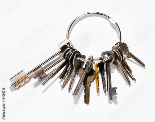 Large bunch of assorted small household keys