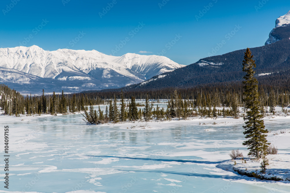 gefrorener Fluss in Kanada gefrorener Fluss in Kanada