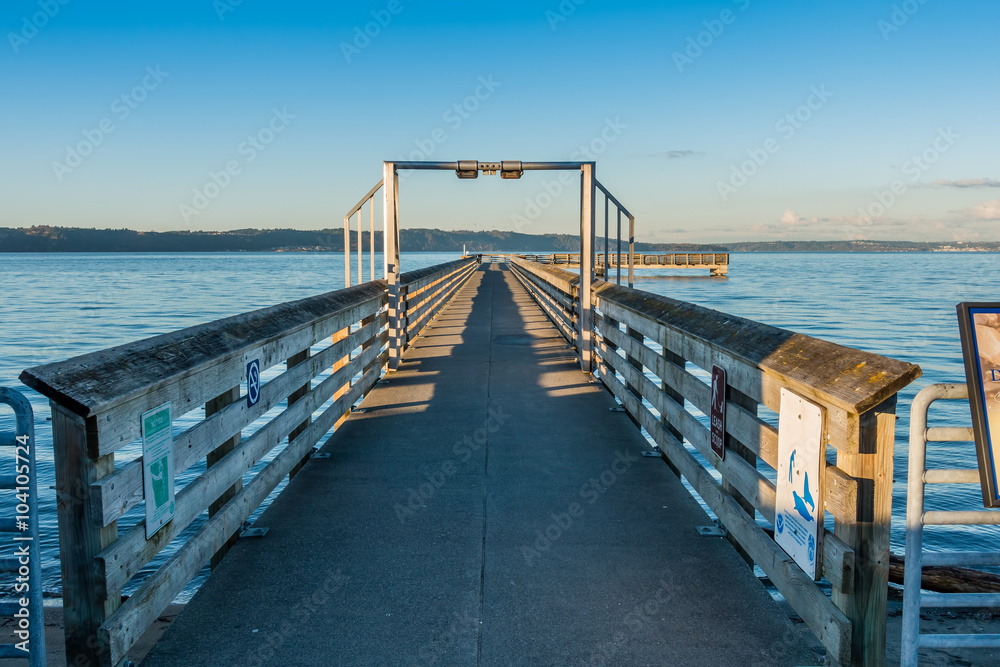 Obraz premium Pier At High Tide 3