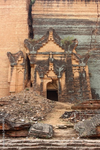 Fotografía Ruined Mingun paya Temple in Mandalay Myanmar