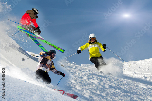Skicollage, drei Skifahrer