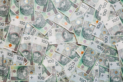 PLN - stos banknotów 100 zł photo