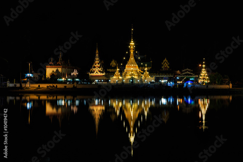 Wat Jong Klang and Wat Jong Kham at night