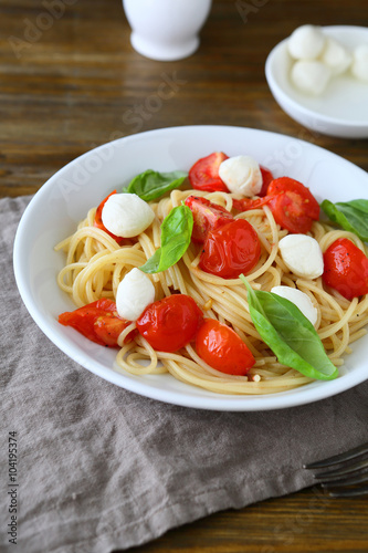 pasta with roasted tomatoes and cheese