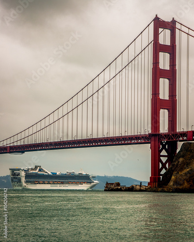 Golden Gate Bridge with Cruise Ship_2