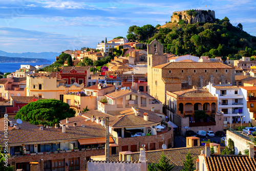 Fototapet Medieval castle in Begur town, Catalonia, Spain