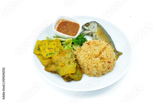 Rice Mixed with Shrimp paste fried mackerel, vegetable Thai food