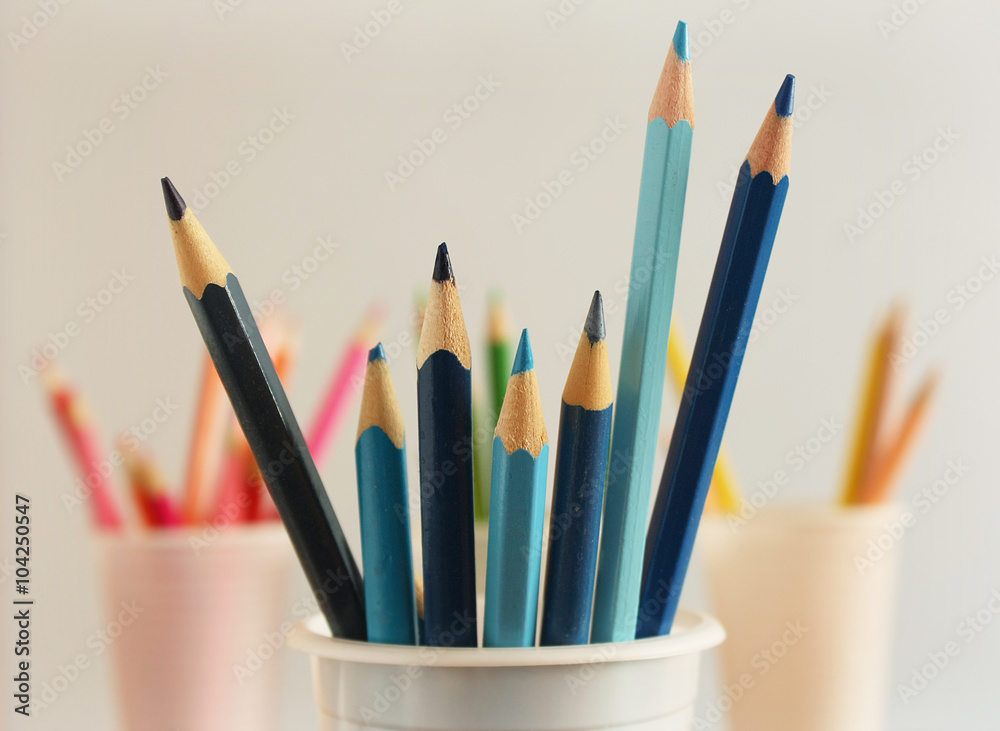 Set of color pencils Set of color pencils