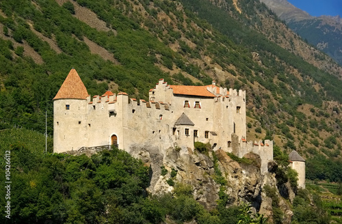 Kastelbell Burg - Kastelbell castle 02 photo