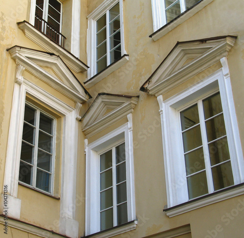 renaissance windows