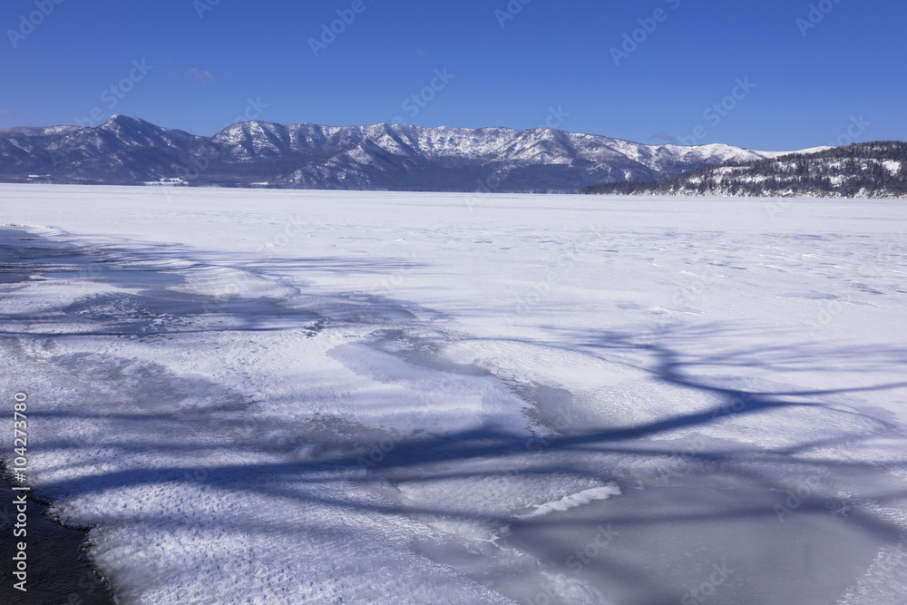 厳冬期の屈斜路湖 厳冬期の屈斜路湖