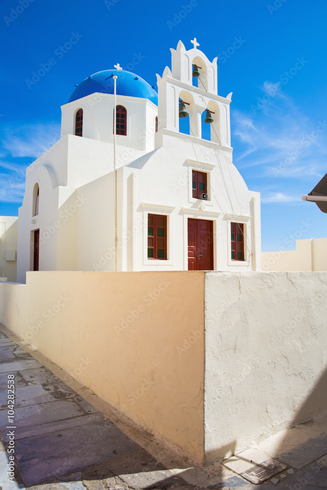 Santorini - The typically white blue church in Oia.
